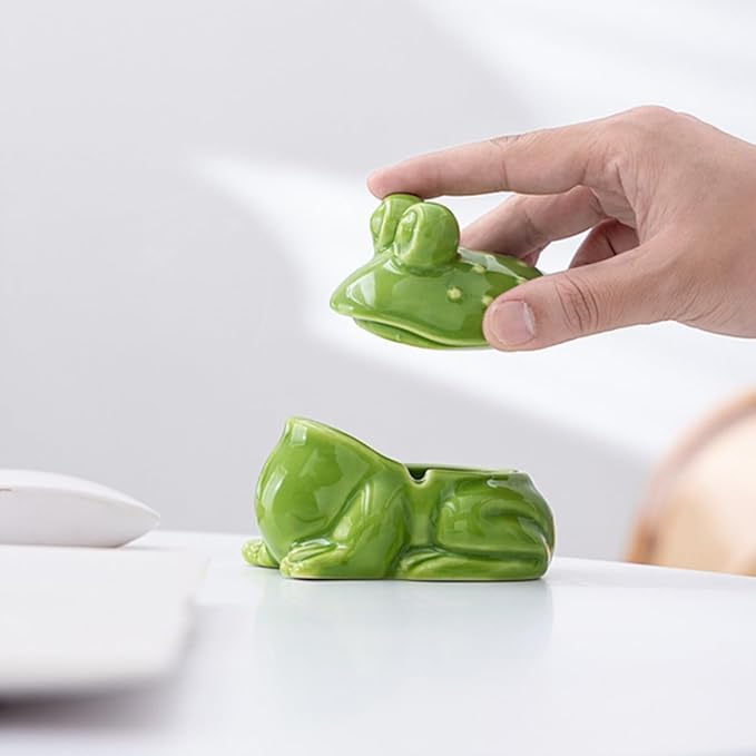 Frog Ashtray with Lid for Cigarette Ceramic Green Windproof Ash Tray for Home Office Tabletop Outside Patio Outdoor