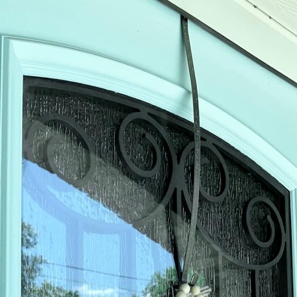 Haute Decor Premium Holly Embossed HighProfile Wreath Hanger - Pewter Holly