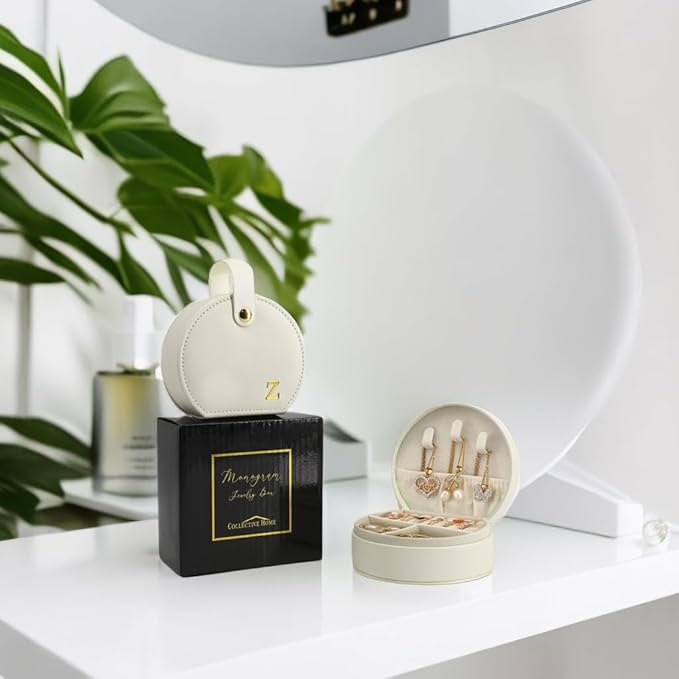 COLLECTIVE HOME - Travel Jewelry Case, Elegant Half-Moon Design with Gold Monogram, Detachable Handle, Personalized Accessory Organizer, Gift for Fashion-Forward Women and Teens (z)