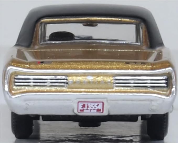 Diecast 1966 Pontiac GTO Martinique Bronze and Black 1:87 Scale 87PG66003