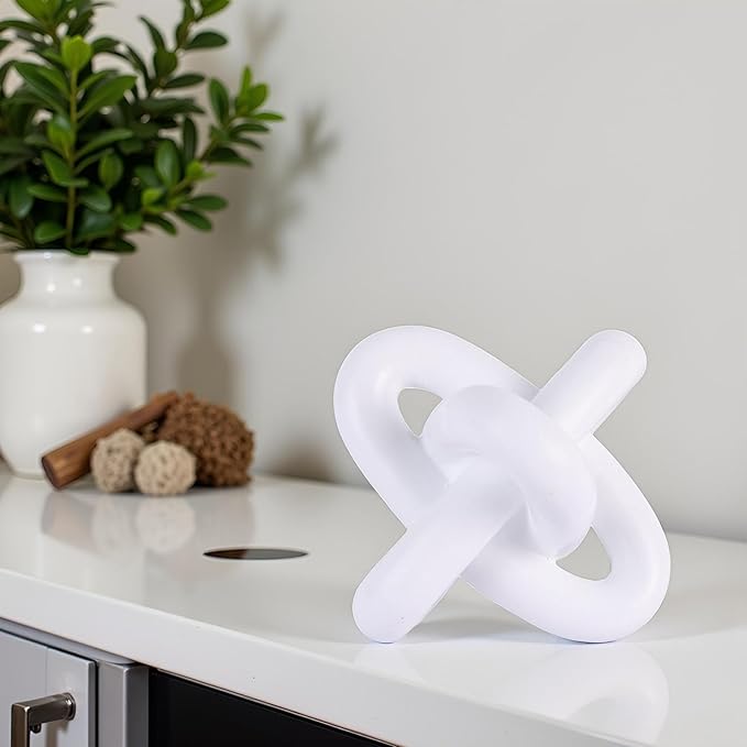 XMGZQ White Knot Decor for Coffee Table Book,Chain Link Decor for Bookshelf Entry Table TV Stand,Minimalist Knot Sculpture for Home Living Room,Object Decoracions para sala,adornos para sala Modernos