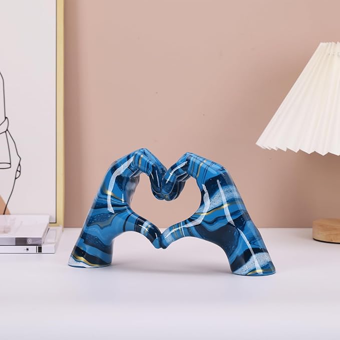 Colourful hand heart decoration, heart hand statue, love finger sculpture wedding decoration, suitable for bookshelf coffee table office bedroom TV cabinet bookshelf small ornaments home decoration.
