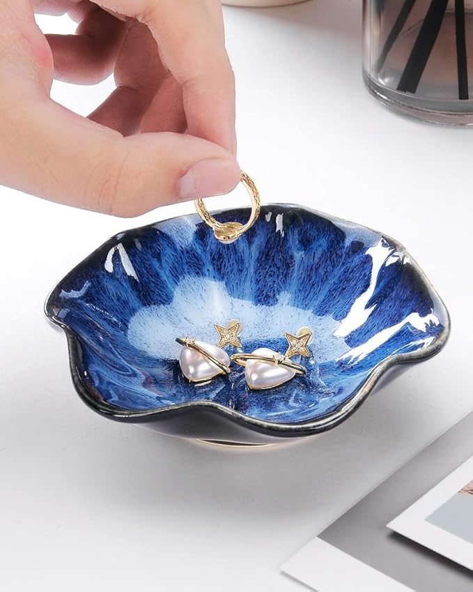 2PCS Lotus Leaf Shape Ring Holder Dish, Small Key Bowl, Ceramic Trinket Tray Jewelry Dish Organizing Necklace Earrings for Mom Friend Sister, All Jewelries Are NOT Included.White+Deep Blue.