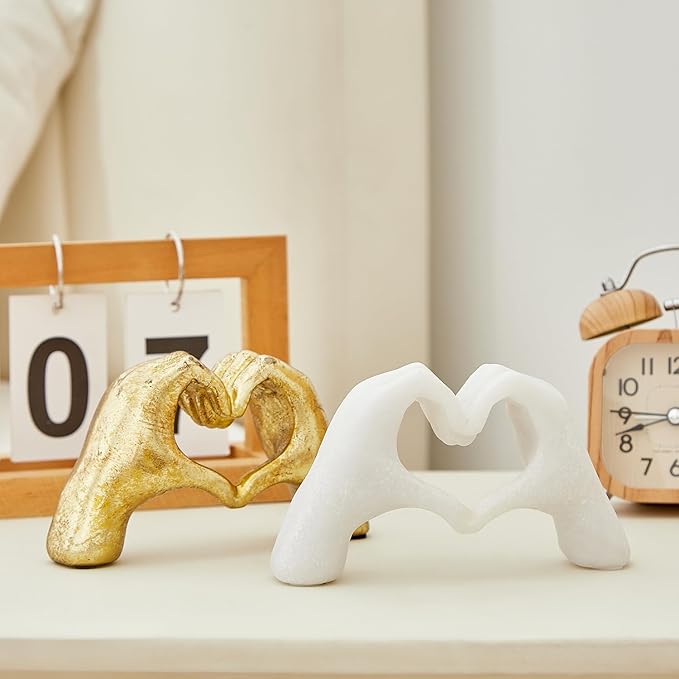 Heart Hands Sculpture,Gold Living Room Décor, Cute Gesture Heart Shaped Decoration, Modern Love Statue Finger,I Love You Hands Heart Art Sculpture Home Wedding Decoration (Gold)