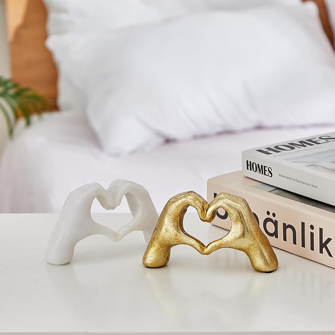 Heart Hands Sculpture,Gold Living Room Décor, Cute Gesture Heart Shaped Decoration, Modern Love Statue Finger,I Love You Hands Heart Art Sculpture Home Wedding Decoration (Gold)