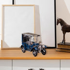 Vintage Car Model Metal Car Model Vechile Collectable Model Desktop Ornament for Bar or Home Decoration