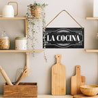 Kitchen Wood Sign Decor, La Cocina Spanish Door Wall Sign Decoration for Farmhouse Kitchen Dining Room Decor Hanging Sign, Housewarming Gifts for New House Home Women Men