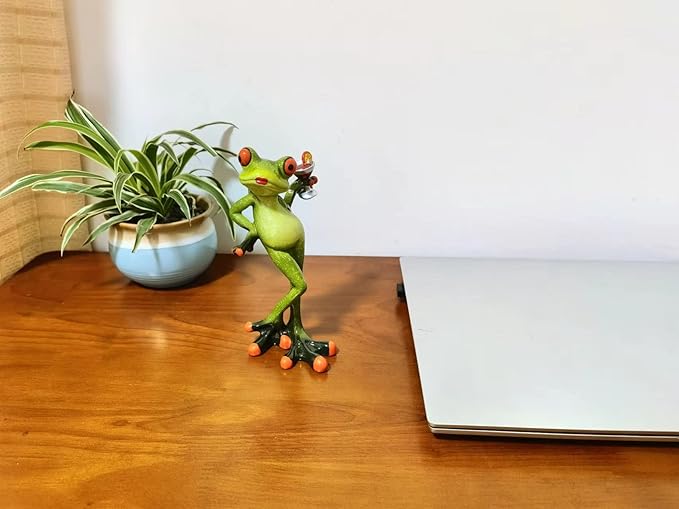 VVGIFTS Frog Figurines Decor Funny Cute Craft Resin Frog Sculpture Statue for Home Office Desk Tabletop Bathroom Decoration, Ornament Gift (Frog Drinking Drink)
