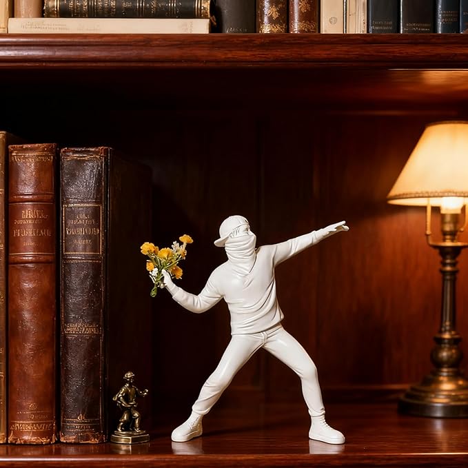 Banksy Street Graffiti Art Statue,Throwing Flower Boy Figurine,Resin Statue Ornaments,Living Room Dining Desk Decorations,Bookshelf Decorative Objects,Modern Home Decor(8.6"/White)