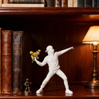 Banksy Street Graffiti Art Statue,Throwing Flower Boy Figurine,Resin Statue Ornaments,Living Room Dining Desk Decorations,Bookshelf Decorative Objects,Modern Home Decor(8.6"/White)