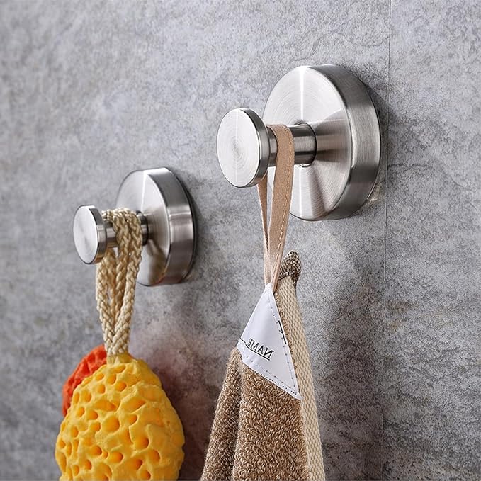 Suction Cup Hooks for Wreaths on Glass,Wreath Hangers for Front Door,2026 Upgraded Drill-Free Suction Cup Hooks for Over The Door/Glass Window/Bathroom Christmas Decor,Reusable Holder(2pcs silver)