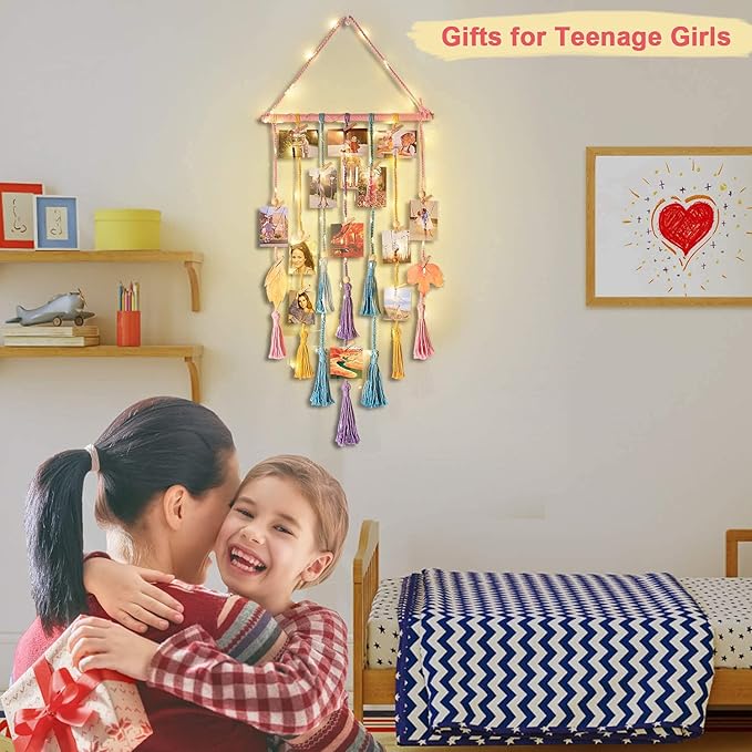 Homecor Room Decor for Teen Girls, Hanging Photo Display Macrame Picture Collage Wall Decor, Boho Decor for Bedroom Apartment Dorm Room with Remote Light, Christmas Birthday Gifts for Teenage Girls