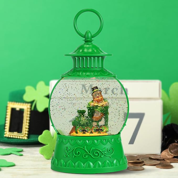 St Patricks Day Snow Globe Decor,St Patricks Day Light Up Snow Globe 6H Timer, USB/Battery Operated,St Patricks Day Home Party Decor