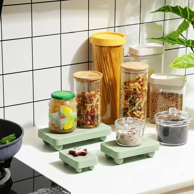 Maitys 3 Pcs Wooden Risers for Display Pedestal Stand Wooden for Decor Farmhouse Vintage Rustic Stackable Kitchen Stand Tray Riser, 3 Sizes(8 x 4.3, 6 x 3.5, 4 x 2.8 in,Green)