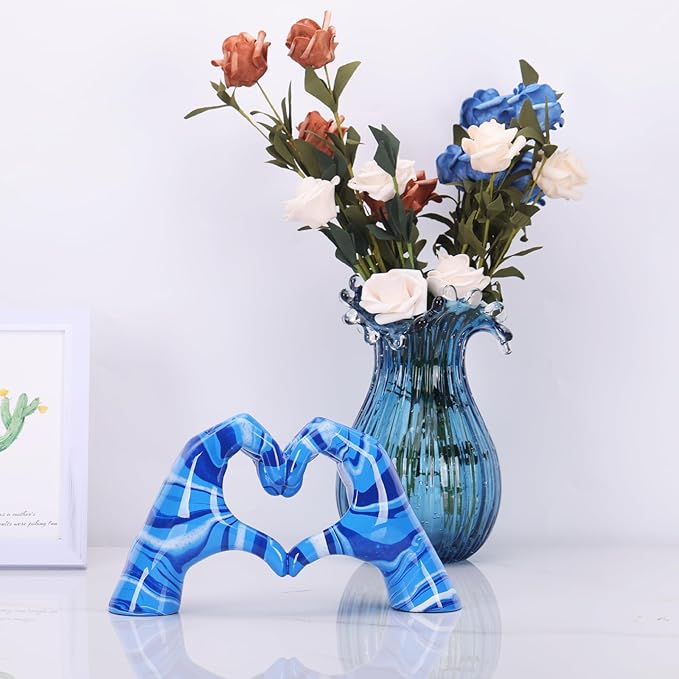 DOVDOV Hand Heart Decoration, Heart Hand Statue, Love Finger Sculpture Wedding Decoration, Suitable for Bookshelf Coffee Table Office Bedroom TV Cabinet Bookshelf Small Ornaments Home Decoration.