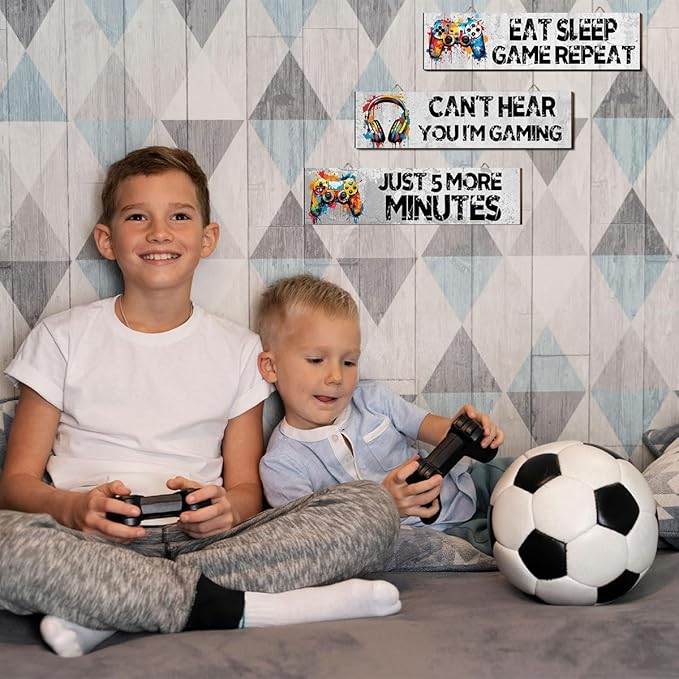 Hatzelou 3Pcs Game Wall Art Wooden Sign, Little Man Cave Sign Hanging, Game Hanging Wall Art Decor Sign, Gamer Wall Plaques Decor for Boys Kids Bedroom Playroom Nursery
