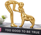 Cute Pet Sculpture Home Decor Man and Dog Statue Decoration for Office、Living Room、Bedroom、Home， Memory Gifts for Dog Lovers (Golden)