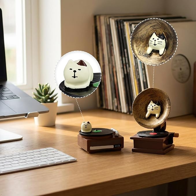 RAQWI Cat Vintage Phonograph and Record Player Figurine Suitble for Office, Home Decoration Perfect for Cat Lovers