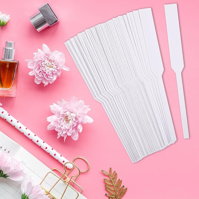 Tondiamo 600 Pieces Perfume Test Strips Fragrance Paper Sticks Cologne Scent Strips Disposable Perfume Blotter Sample Blender Essential Oils Test Cards White for Smell Diffuser Aromatherapy Spice
