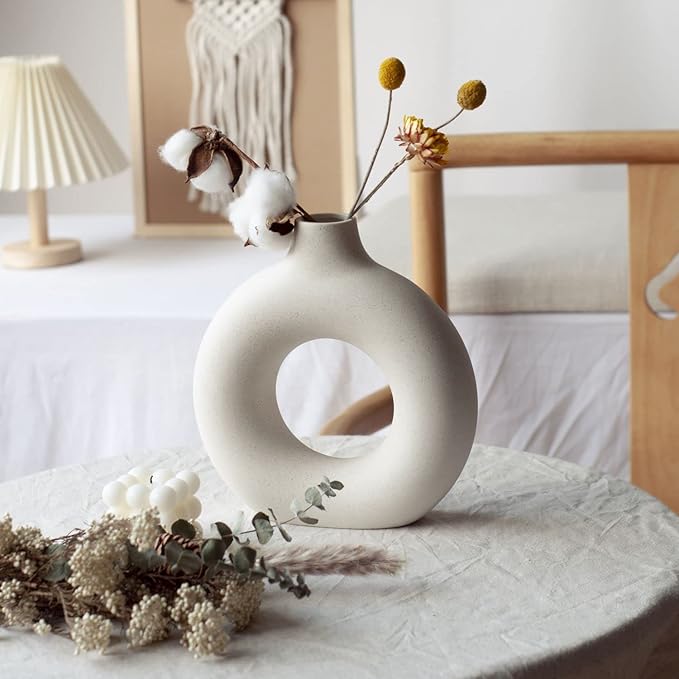 CEMABT White Donut Vase Hollow Ceramic Vase for Flowers Handmade Minimalist Boho ins Style Modern Home Decor for Wedding Dinner Table Party Living Room Office Bedroom(S)