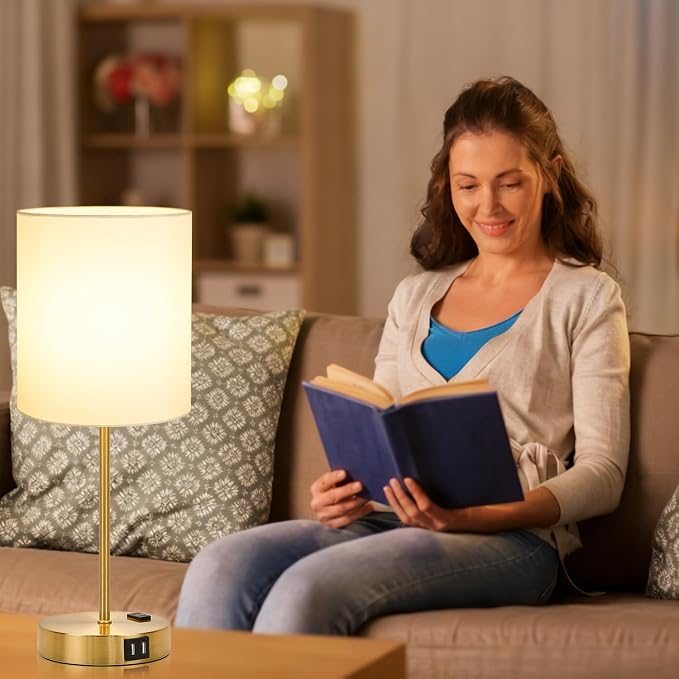 Lynnoland 2 Pack Touch Control Table Bedside Lamps with 2 USB & AC Outlet, 3-Way Dimmable Bedside Nightstand Lamps for Bedroom Living Room Nursery, 800 Lumens 3000K Warmlight Bulbs Included