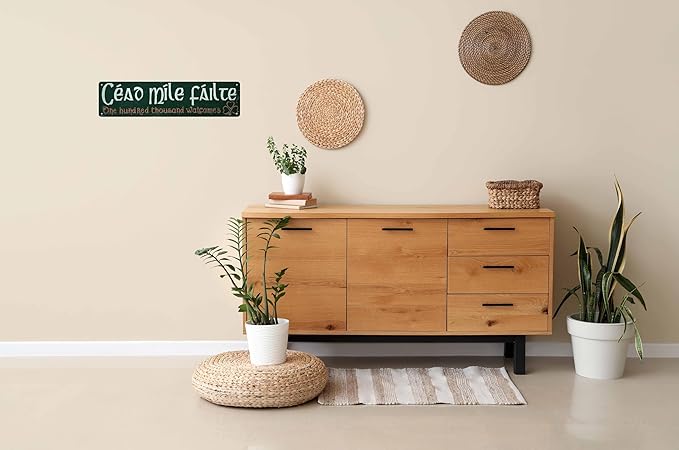 Céad Míle Fáilte Irish Welcome Sign Wall Decor For Living Room Bedroom Dining Garden Bar Cafe Classic Home Accent & Travel Souvenir for House warming & Irish Culture Enthusiasts 4x16 in