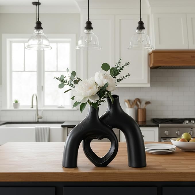Hug Snuggle Hollow Donut Ceramic Vases, 9 Inch Modern Nordic Minimalist Decorative Vase for Home Decor Table Centerpiece Bookshelf Office Entryway Aesthetic Decoration (Matte Black)