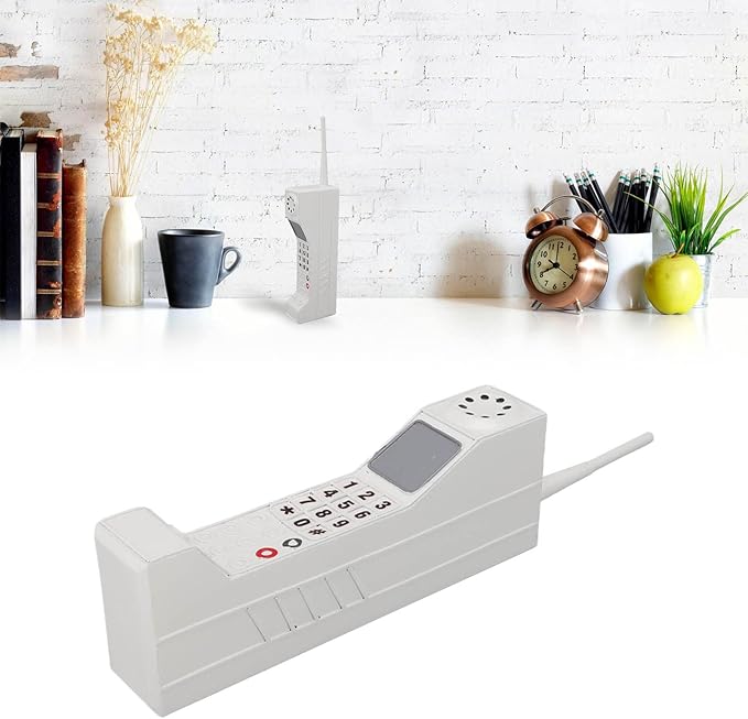 Old Fashioned Cellular Phone Model Ornament Vintage Simulation Photographic Props Desktop Decoration, Retro Cellphone Model Collectible Vehicles Home Decor Accents (White)