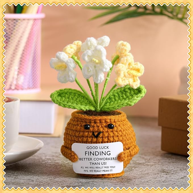 Wavwavw Coworker Leaving Gifts for Women Men, Positive Flower Doll Crochet with Card Funny Farewell Going Away Goodbye Gifts for Coworkers Employee Teacher Friends Retirement(Lovely Style)