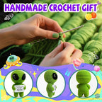 MAMAGIFTREE Fathers Day Funny Gift for Dad from Daughter Son with Message Card - Unique Dads Birthday Gifts for Husband from Wife Kids - Father’s Day Crochet Alien Handmade Decoration