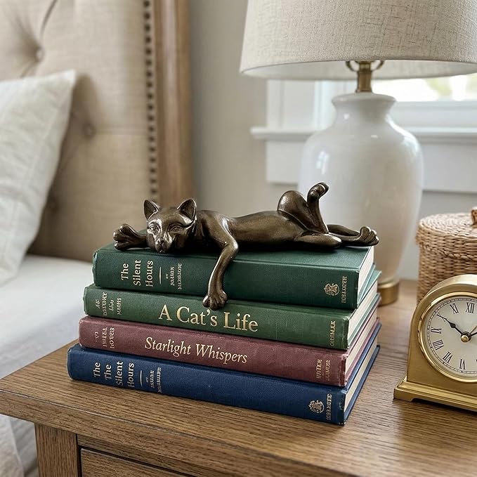 Golden Cat Resin Statue - Relaxing Lying Down Pose Cute Sleeping Kitten Golden Cat Figurine for Home Decor Minimalist Animal Statues for Bookshelf, Living Room, Bedroom, Office Desk Decor