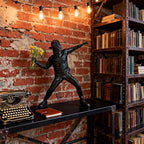 Banksy Street Graffiti Art Statue,Throwing Flower Boy Figurine,Resin Statue Ornaments,Living Room Dining Desk Decorations,Bookshelf Decorative Objects,Modern Home Decor(8.6"/Black)