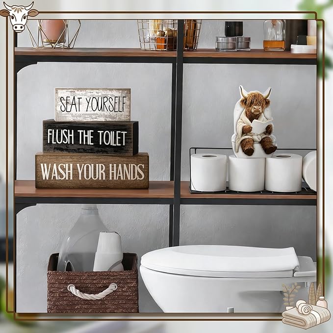 Moucuny 4 Pcs Highland Cow Bathroom Decor Set Funny Rustic Wooden Tiered Tray Signs with Highland Cow Toilet Figurine, Farmhouse Bathroom Shelf Decor, Etiquette Reminders for Restroom Toilet Vanity