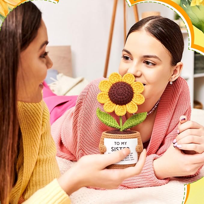 Wavwavw Sister Gifts Handmade Crochet Doll with Card Crochet Present for Sisters Sis Big Little Sister Birthday Wedding Home Decor(Sunflowers)