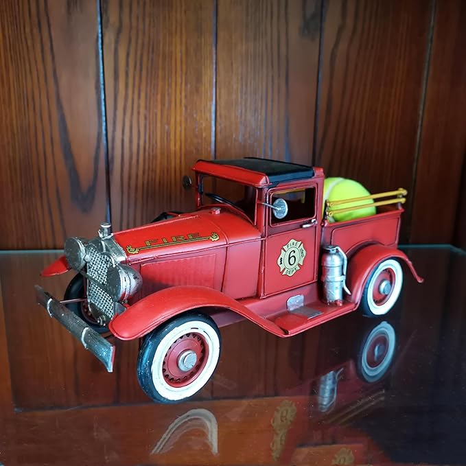 Vintage Fire Truck Model Fire Engine Rustic Metal Home Decor Collectible Vehicle Firemen Handcraft Gift 11.3’’L