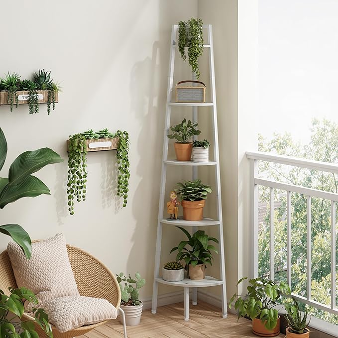 Hoctieon Corner Shelf, 5-Tier Corner Bookshelf, Rustic Ladder Shelf, Industrial Display Stand for Living Room, Kitchen, Home Office, Balcony, Small Space, Metal Frame, White