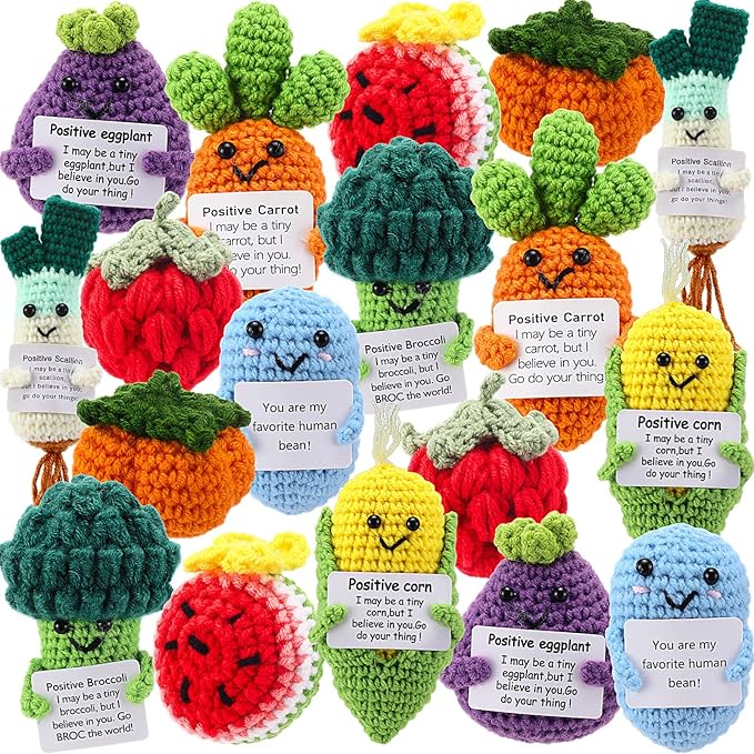 VioraWhite 18 Pcs Fruits Vegetables Positive Emotional Dolls Bulk Encouragement Emotional Knitted Crochet Gifts with Positive Words for Friends Coworker Decorations for Home Office