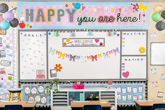 Teacher Created Resources Cool for School Happy You’re Here Bulletin Board (TCR9303)